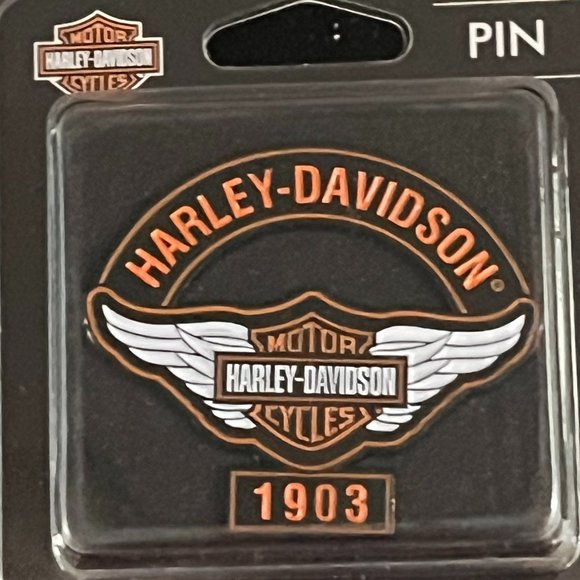 Harley-Davidson Other - HARLEY DAVIDSON LABEL PIN